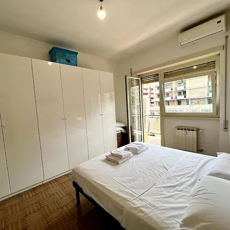 Elegante E Centrale Trilocale A Trastevere Apartman Róma